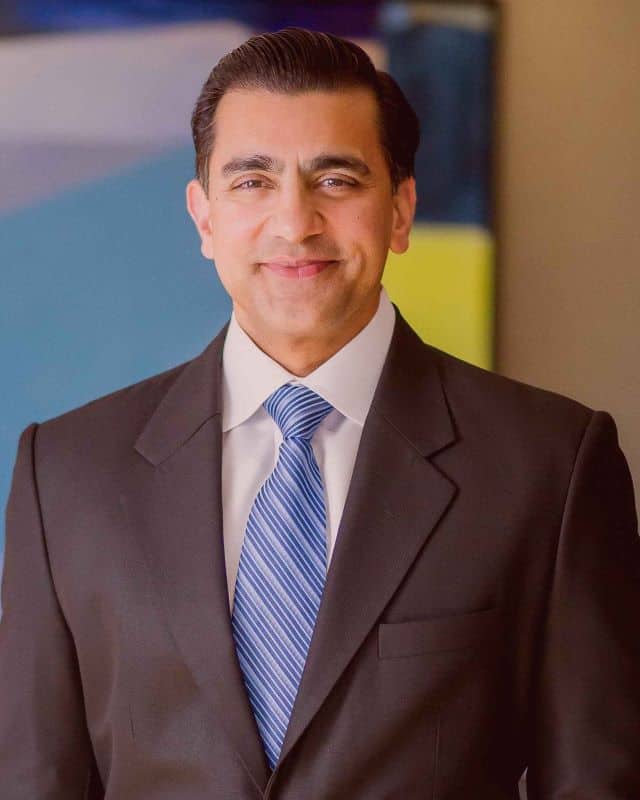Realty Income Dividende Aktie Prognose CEO President Sumit Roy